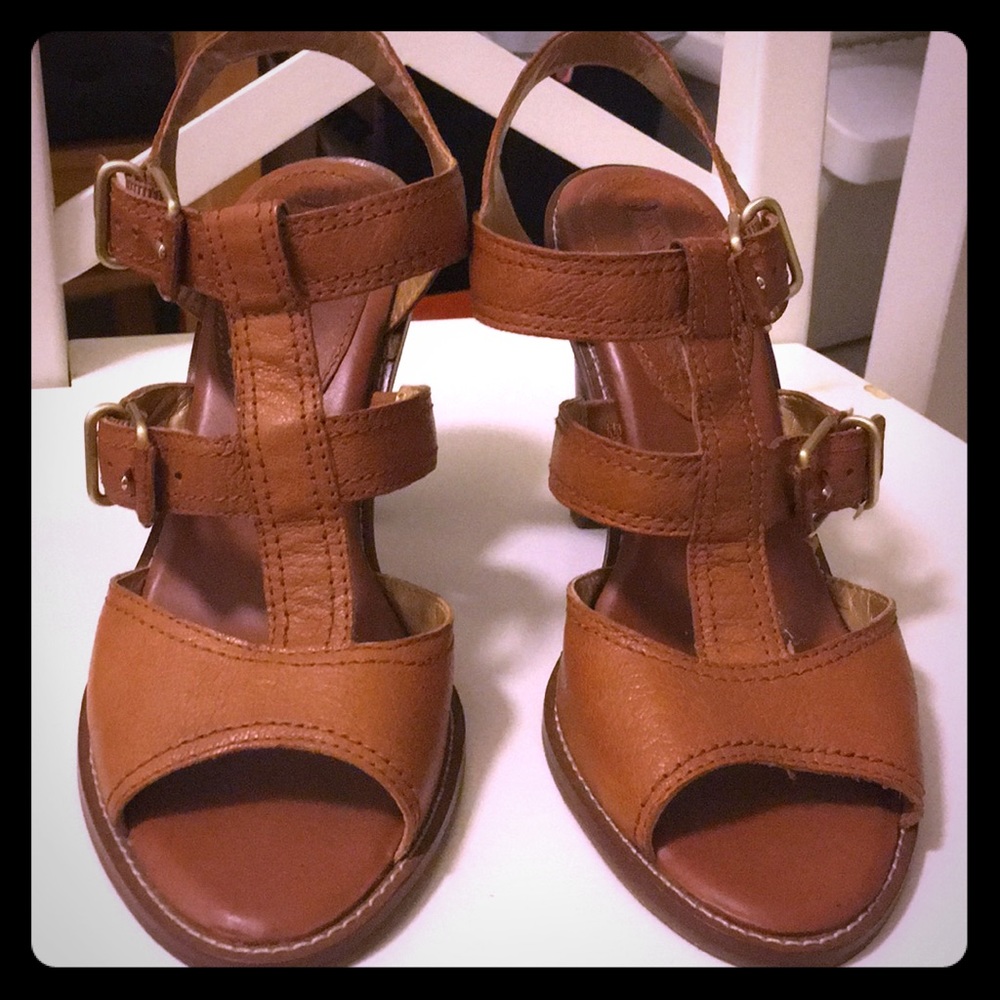 Brown Leather Banana Republic Sandals Size 8.5